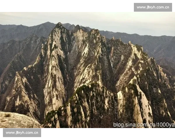 挑战极限速度，勇攀华山之巅登山比赛全景纪实